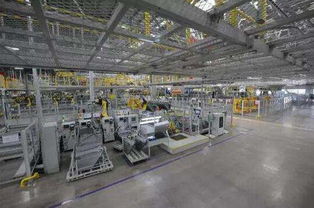 當(dāng)“熄燈工廠”照亮未來 富士康自動(dòng)化轉(zhuǎn)型與勞動(dòng)力市場的陣痛與重塑